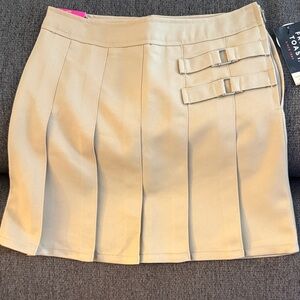 Pleated skort